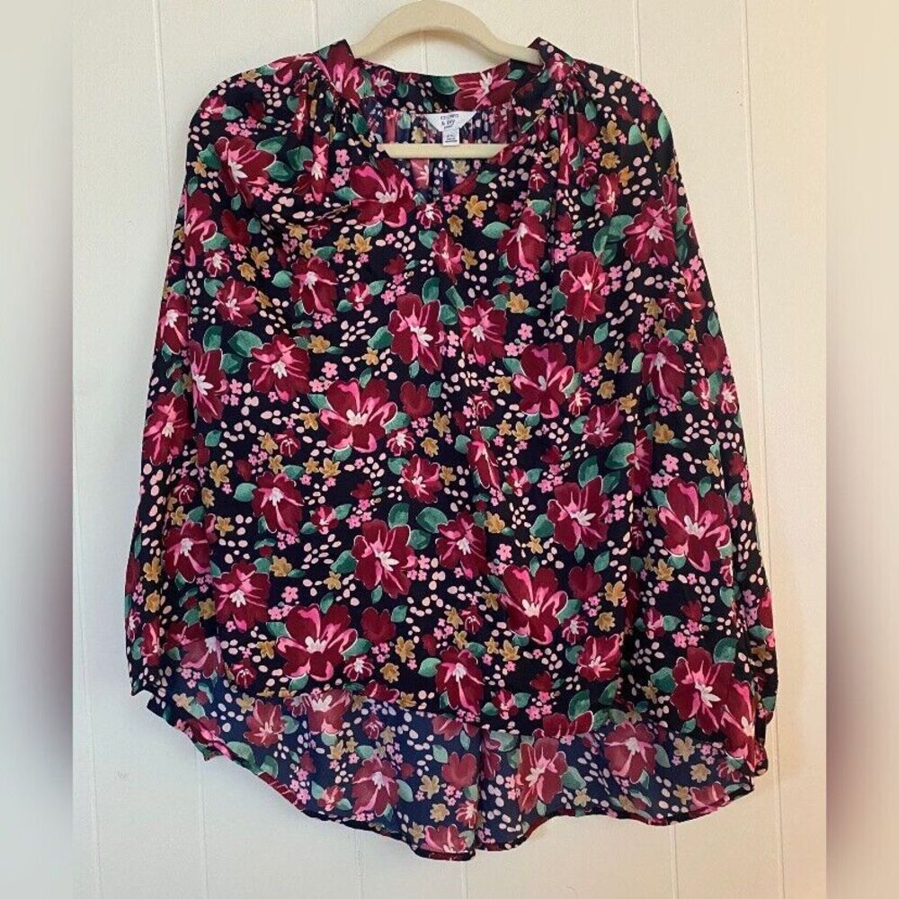 Crown & Ivy Blouse Women’s Large Petite Purple Floral Silky Pleated Oversized